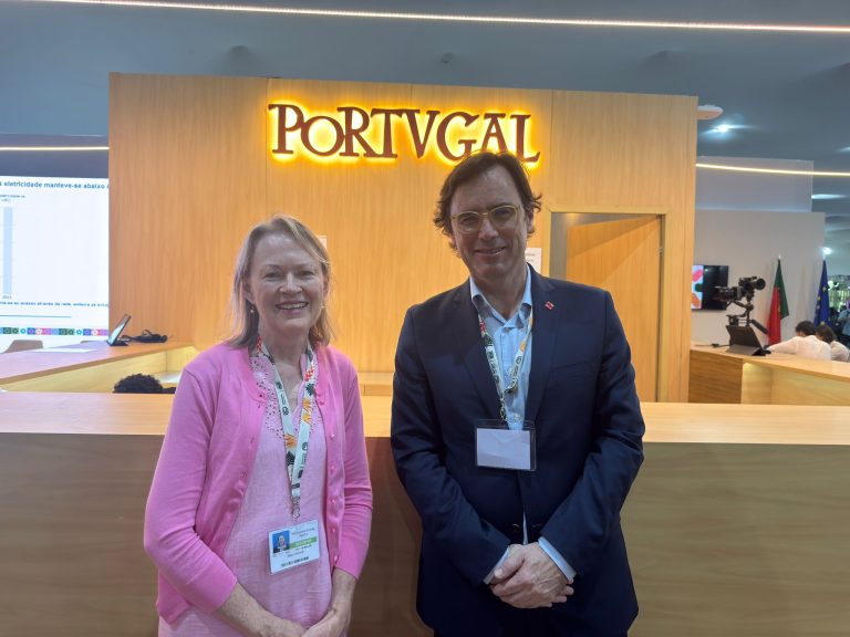 Nelson Lage, Presidente da ADENE, com Mary B. Warlick, Diretora Executiva Adjunta da Agência Internacional de Energia